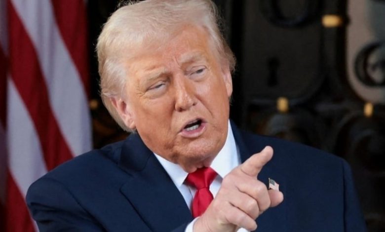 "الأسوأ في التاريخ".. ترامب يفتح النار على غرامي 2026 ويتوعد تريفور نواه