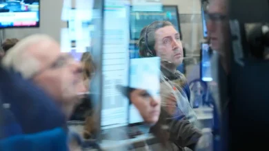 أوروبا وآسيا تقودان انتعاش صناديق الأسهم العالمية