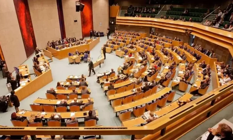 البرلمان الهولندي يُلزم الحكومة بخفض واردات الأسلحة الإسرائيلية