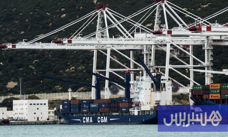 العجز التجاري يبلغ 353 مليار درهم