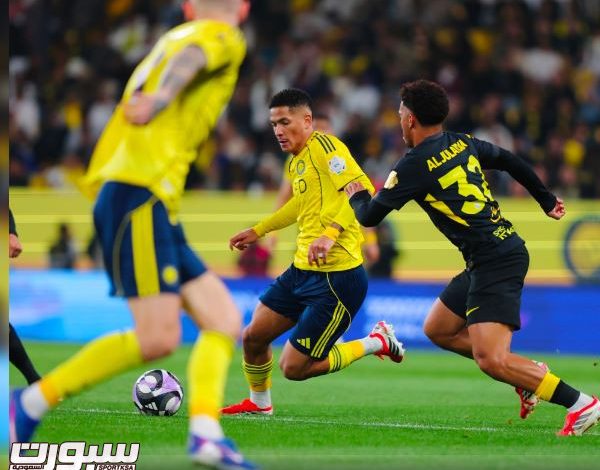 النصر يفوز على الاتحاد بثنائية في الكلاسيكو