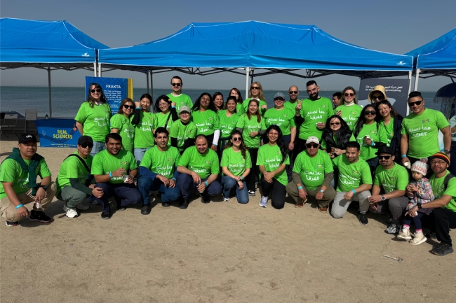 ايكيا تشارك في مبادرة معهد الكويت للأبحاث العلمية لتنظيف شاطئ الشويخ