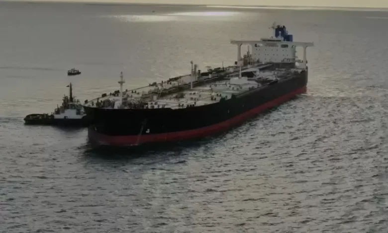 بعد اختطاف مادورو.. فنزويلا ترسل أول شحنة نفط خام إلى الاحتلال 