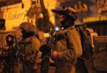 تصعيد واسع بالضفة: قوات الاحتلال تقتحم مدنًا وبلدات وتنفّذ اعتقالات