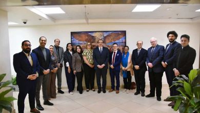 تعاون مصري بريطاني لتعزيز مكافحة مقاومة المضادات الميكروبية وتدريب الكوادر الطبية