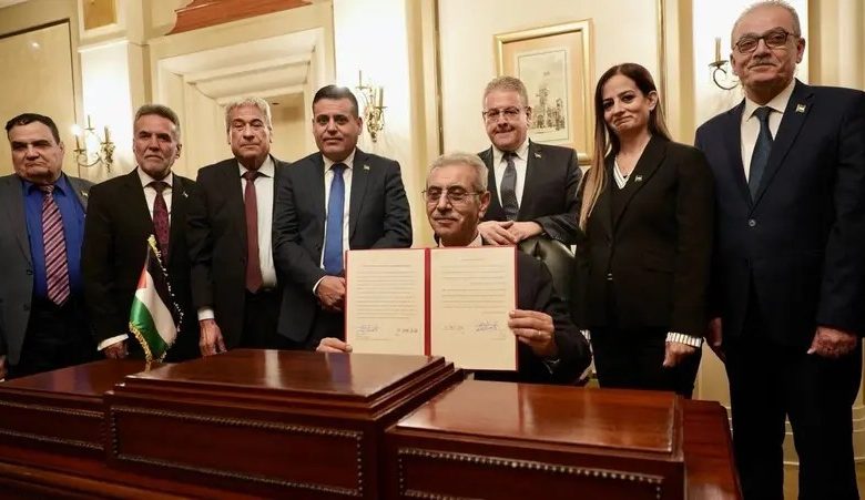 حماس تدعو إسرائيل لتسهيل دخول لجنة إدارة غزة وتعتبر استمرار أعمال القتل يفرغ اتفاق وقف النار من مضمونه