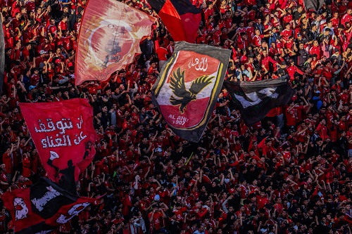 خبير لوائح يكشف عن العقوبات المتوقعة على الأهلي بعد مباراة الجيش المغربي