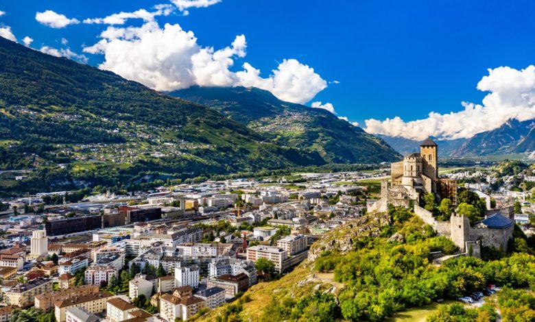 دليلك للسياحة في سويسرا: مغامرة لا تُنسى في قلب أوروبا