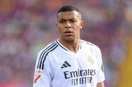 ديشان: مبابي لا يركض كثيراً من أجل الفريق