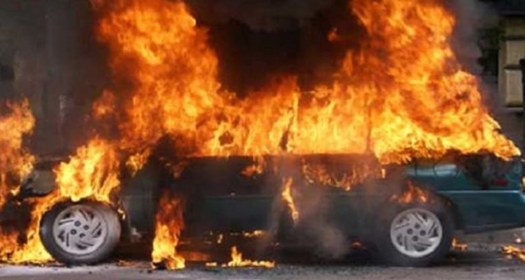 سيدة تشعل النيران في سيارة ملاكي داخل جراج بالهرم