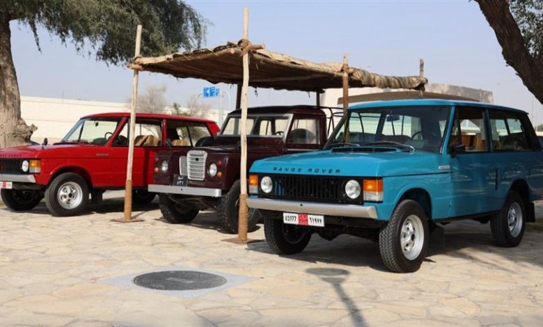 شرطة أبوظبي تنظم مسيرة للمركبات الكلاسيكية