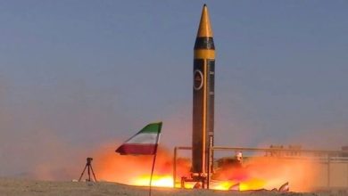 صاروخ "خرمشهر" قادر على استهداف حاملتي الطائرات...