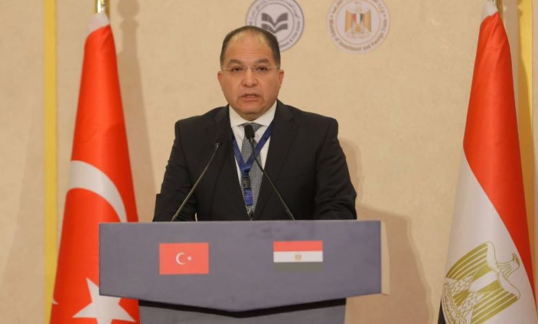 عادل اللمعي يدعو لدراسة إنشاء مركز تجاري وصناعي ولوجيستي للتصدير المشترك إلى الأسواق المجاورة والإفريقية