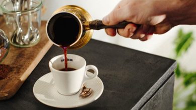 قهوة الكنكة.. كيف تحولت طريقة تحضير إلى ساحة صراع بين 6 دول؟