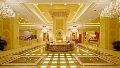قوانين المقامرة تُسقط الممر الذهبي.. فندق Grand Emperor يبيع 79 كجم من الذهب