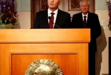 كيف استخدم جيفري إبستين جائزة نوبل للسلام لاستدراج شبكته العالمية من النخب؟