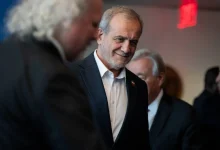 «لن نستسلم للمطالب المفرطة» بشأن البرنامج النووي