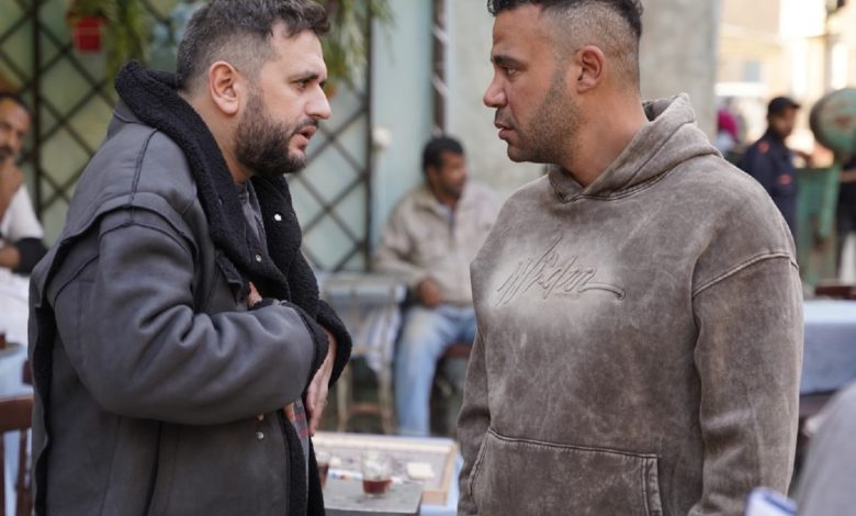 محمد إمام يدخل في صراعات مع أخوته ويتحول من شيال لتاجر سلاح في الكينج