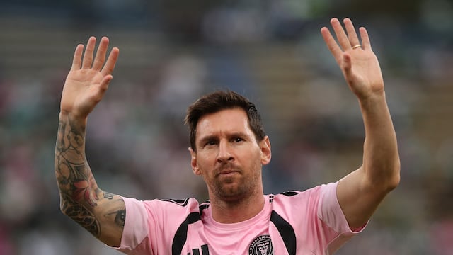 مخطط أرجنتيني لإعادة ليونيل ميسي إلى نيولز أولد بويز