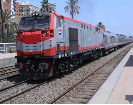 مصرع شاب سقط من قطار الصعيد في سمالوط بالمنيا