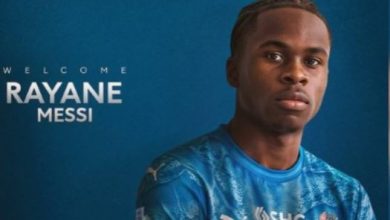 نيوم يضم لاعب ستراسبورغ الفرنسي